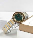 Đồng Hồ Versace Daedalus Quartz Green Dial VE9A00424 – Biểu Tượng Thời Trang Ý Với Mặt Số Xanh Cuốn Hút