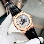 Đồng hồ Carnival 8160G Tết Bính Ngọ 2026 – Phiên bản Ngựa mặt vân xà cừ, bản giới hạn hiếm dành cho giới sưu tầm