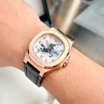 Đồng hồ Carnival 8160G Tết Bính Ngọ 2026 – Phiên bản Ngựa mặt vân xà cừ, bản giới hạn hiếm dành cho giới sưu tầm