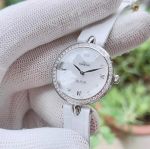 Đồng hồ Omega De Ville Prestige 424.18.27.60.55.001 – Tuyệt tác kim cương và khảm trai chuẩn Thụy Sĩ cho phái đẹp