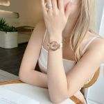 Đồng hồ Versace Eon sắc nude thời thượng - thiết kế mang tính biểu tượng luôn có sức hút bền bỉ theo thời gian