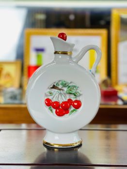 Bình Sứ Liên Xô – Di Sản Nghệ Thuật và Văn Hóa Một Thời