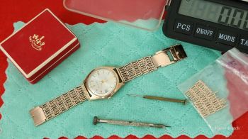 Đồng Hồ cổ Liên Xô Poljot 23 jewels cùng dây vàng đúc nguyên khối 45 gam