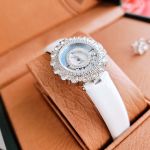 Đồng Hồ Franklin Nữ Mẫu Mới 2025 – Thiết Kế Độc Lạ, Khảm Đá Sang Trọng, Giá Mềm Bất Ngờ