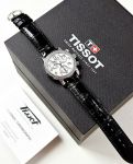 Đồng hồ Tissot Dressport mặt số khảm trai thiên nhiên óng ánh, được điểm xuyết ba mặt số phụ thể thao cùng viền đính kim cương lấp lánh