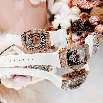 Đồng hồ HANBORO by HUBOLER – Cặp đôi đồng hồ nội địa nổi bật, thiết kế tinh tế và sang trọng