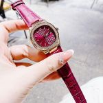 ĐỒNG HỒ HANBORO DÂY DA – PHIÊN BẢN MÀU TÍM CỰC XINH, TRẺ TRUNG VÀ NỔI BẬTĐỒNG HỒ HANBORO DÂY DA – PHIÊN BẢN MÀU TÍM CỰC XINH, TRẺ TRUNG VÀ NỔI BẬT