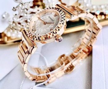 Đồng Hồ Nữ Versace Vanity – Biểu Tượng Của Sự Sang Trọng Và Đẳng Cấp Ý