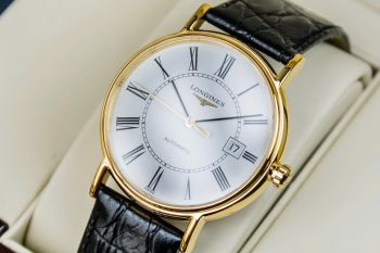 Đồng hồ Longines Presence L4.921.2.11.2 – Vẻ Đẹp Kinh Điển Cho Quý Ông Thanh Lịch