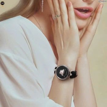 Đồng Hồ VERSACE Nữ – Vẻ Đẹp Hoàng Gia Và Biểu Tượng Đẳng Cấp Của Nhà Mốt Ý