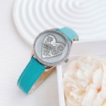 Đồng hồ nữ Guess Trendy Silver Watch 2025 – Thiết kế tinh tế, trái tim hoa đầy nữ tính