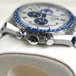Đồng Hồ Omega Speedmaster Silver Snoopy Anniversary 310.32.42.50.02.001 – Biểu Tượng Của Lòng Dũng Cảm Và Vinh Danh NASA