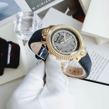 Đồng Hồ Nữ Versus by Versace Mouffetar Navy Leather – Sang trọng, cá tính và đầy quyền lực
