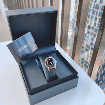 Đồng hồ Movado Museum 0607320 Watch For Women Máy pin Thuỵ Sỹ - Size 28mm - Mặt kính sapphire nguyên khối - Dây da đen chính hãng viền rose đẹp kinh điển - Chịu nước 30m