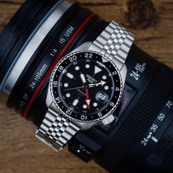 Đồng Hồ Seiko SSK001K1 – Phiên Bản “Batman” GMT Mạnh Mẽ, Đậm Chất Thể Thao