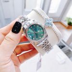 Đồng Hồ AMICA for woman Thiết kế kinh điển Rolex, Quai kim loại demi Kính sapphire mặt xanh nhạt