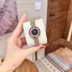 Đồng hồ Franklin FL5488 phiên bản EON xoay – Màu rose mặt đen mới nhất, thiết kế đẹp vượt thời gian