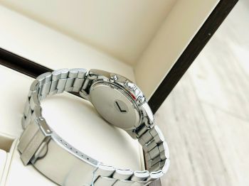 Seiko SBTQ071 – Đồng Hồ Thể Thao Chronograph Dành Cho Nam Tay Nhỏ