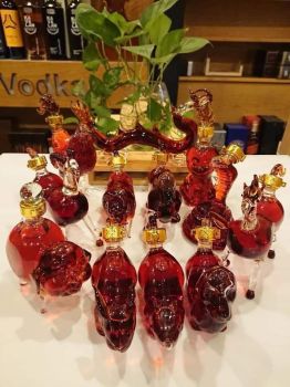 SET RƯỢU 12 CON GIÁP, RƯỢU LINH VẬT 12 CON GIÁP mini cognac chính hãng của Nga năm 2024