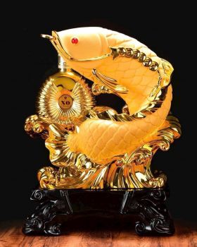 Kệ Cá Chép kim long  + Rượu XO Pháp 700 ml Siêu phẩm TẾT 2024