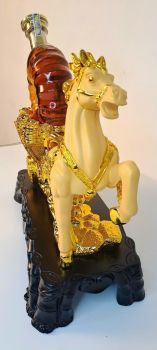 KỆ PHONG THỦY MÃ ĐÁO THÀNH CÔNG Rượu Brandy XO 700ml – 40% – France hoặc BALLON D'OR 700ml - 40%