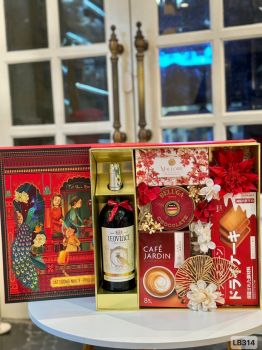 Bộ Quà Tặng Đặc Biệt Nhân Dịp Tết Đến Xuân Về - Hương Vị Tết Ngọt Ngào Như Vòng Tay Âu Yếm - SET2510