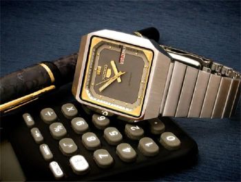 Đồng Hồ cũ có còn giá trị nữa hay là vứt bỏ?