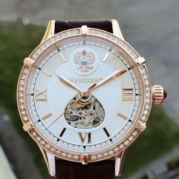 Đồng hồ Tổng thổng Nga nữ trắng hở tim cài đá 25227 4619161