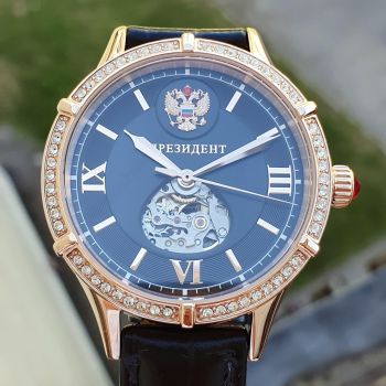 Đồng hồ Tổng thổng Nga nữ đen hở tim cài đá 25228 4619160