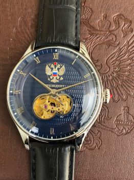 Đồng hồ Tổng thống măt xanh vỏ thép 6500150