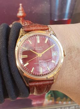 Đồng hồ cổ Poljot 23 jewels mặt đỏ huyết size 36 vàng đúc nguyên khối 583 14k sản xuất 197x