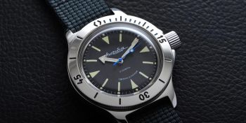 Vostok Amphibia 120 (120512) - Vostok Amphibian Russian Military Watch Auto Diver 200m Black 120512 / 2416B