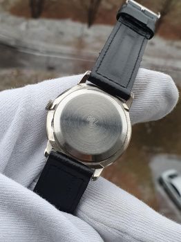 Đồng hồ DHCRAKETA17/11/20-13 kim búa liềm trắng