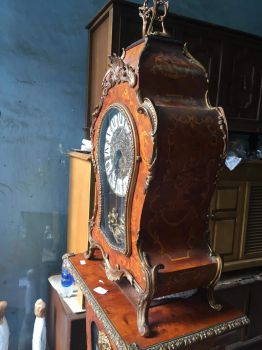 Đồng hồ Boulle cổ phong cách Louis tủ cây