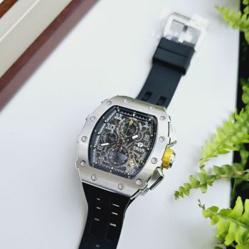 Đồng Hồ Nam Tsar Bomba TB8204Q-SB Màu Đen