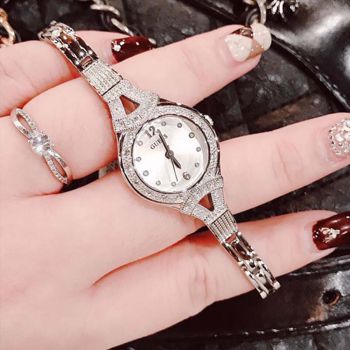 Đồng Hồ Nữ Guess U1032L1 Vintage-Inspired Bracelet Màu Bạc