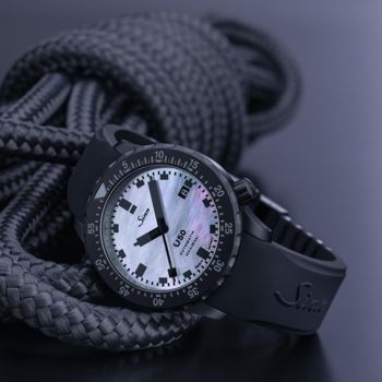 Đồng Hồ Nam Sinn Uhren U50 S Mother-of-pearl S Art-Nr. 1050.0201 Màu Đen