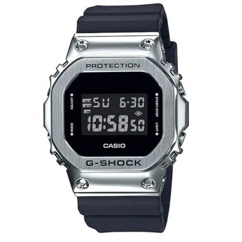 Đồng Hồ Nam Casio Metal Covered GM5600-1 Màu Đen