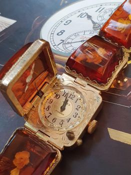 Đồng hồ Hổ phách - Siêu phẩm siêu độc từ nước Nga