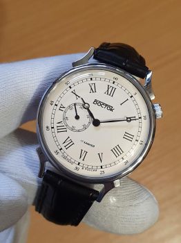 Đồng hồ Vostok dáng cổ điển 581883