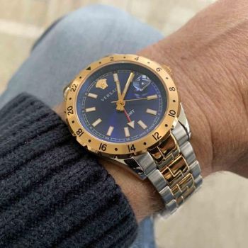 Đồng Hồ Nam Versace Hellenyium GMT Blue Dial Men's Watch V11060017 42mm Màu Vàng Hồng-Bạc
