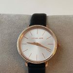 Đồng Hồ Nữ Michael Kors MK2835 Dây Da 32mm Màu Đen Trắng