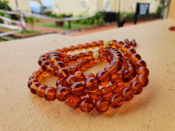 Vòng Hổ Phách 108 hạt - 8ly