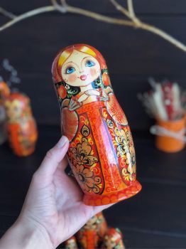 Búp bê nước Nga