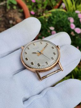 Đồng hồ cổ Poljot 17 jewels hạt mưa rơi vàng đúc 583