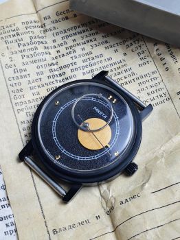 Đồng hồ Raketa Kopernik - Phiên bản thiết kế đặc biệt