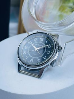 Đồng hồ chuông reo Poljot 18 jewels cọc số học trò mặt đen dạ quang