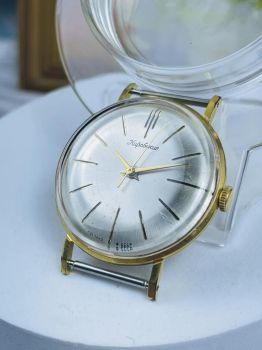 Đồng hồ Poljot 16 jewels bát úp Au20