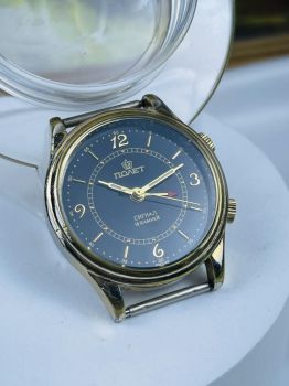 Đồng hồ Poljot chuông reo 18 chân kính mặt đen