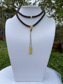 Vòng huyết phách 108 hạt VHP108HAT040522-16